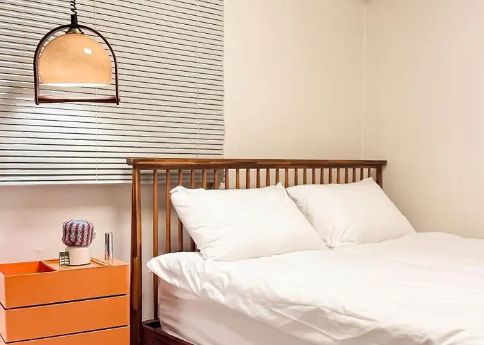 Apartment 홍대마포101 *